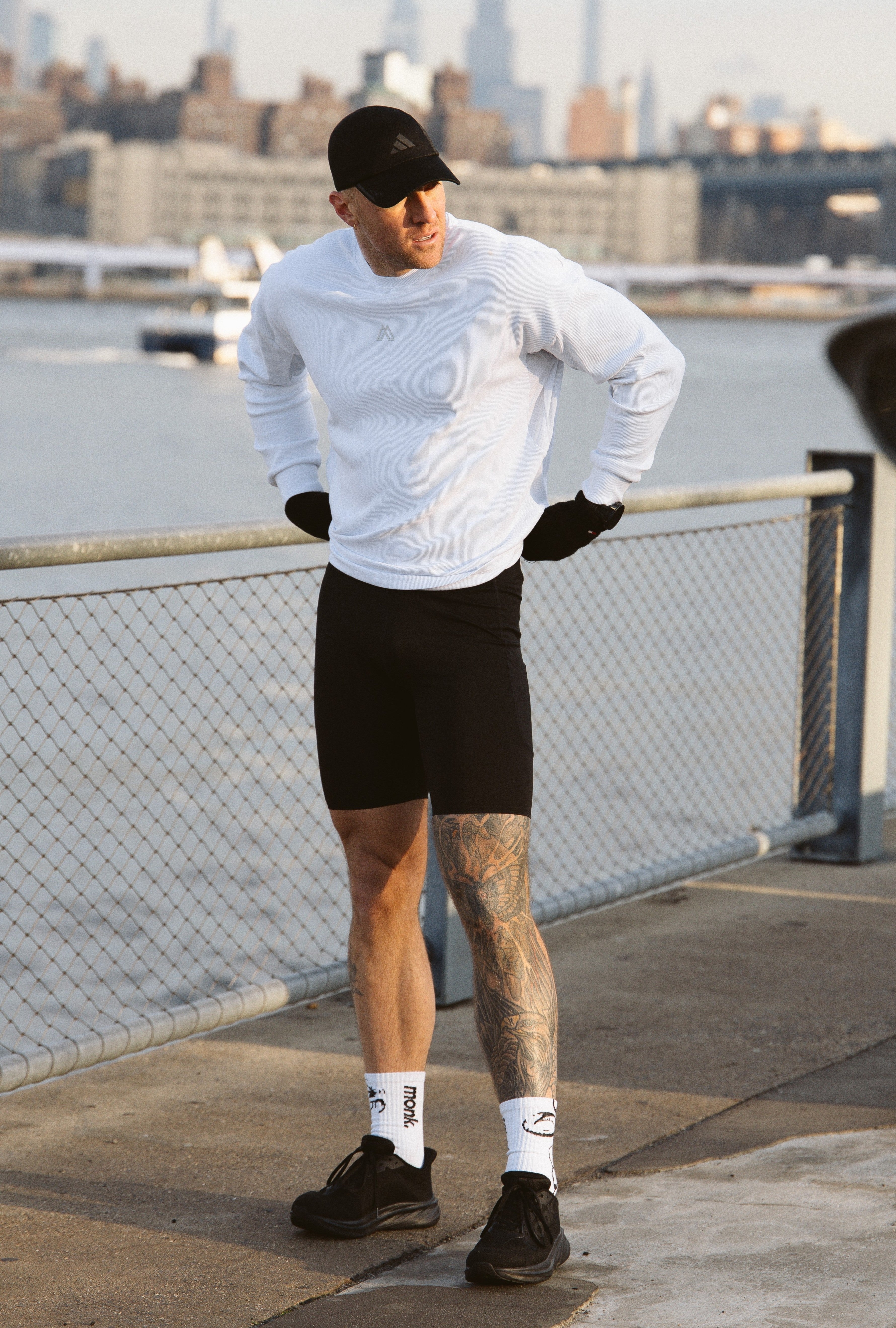 코어 화이트 롱슬리브